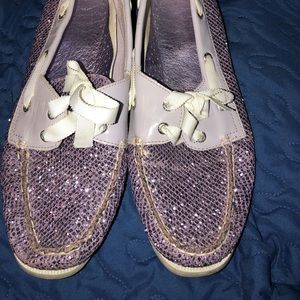 Sperrys purple shiny 🤩🤩✨✨